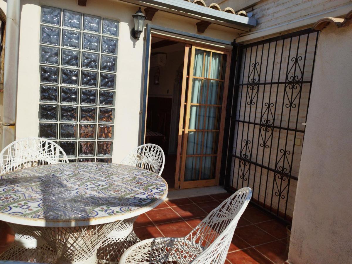 Elche Holidays Exterior photo